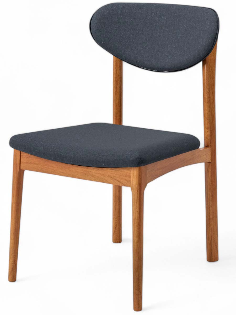 Cadeira De madeira Catarina Encosto e Assento Estofado 50 x 84 x 58 cm (L x A x P) - Cor Champagne Tecido Linho 152B